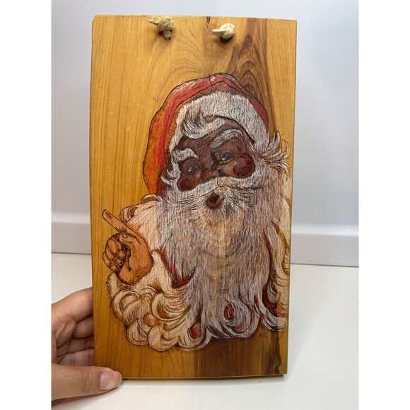 VTG Hand Painted Signed Christmas Santa POINTING Wooden Hanging Wall Plaque 1981 - Picture 1 of 7